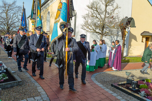 Thumbnail: _JA 24951 16.11.2025 KSV Hohenried, Heldengedenktag, Volkstrauertag.jpg